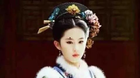 娱乐圈吃瓜小燕子是谁呀,揭秘神秘网络红人背后的故事